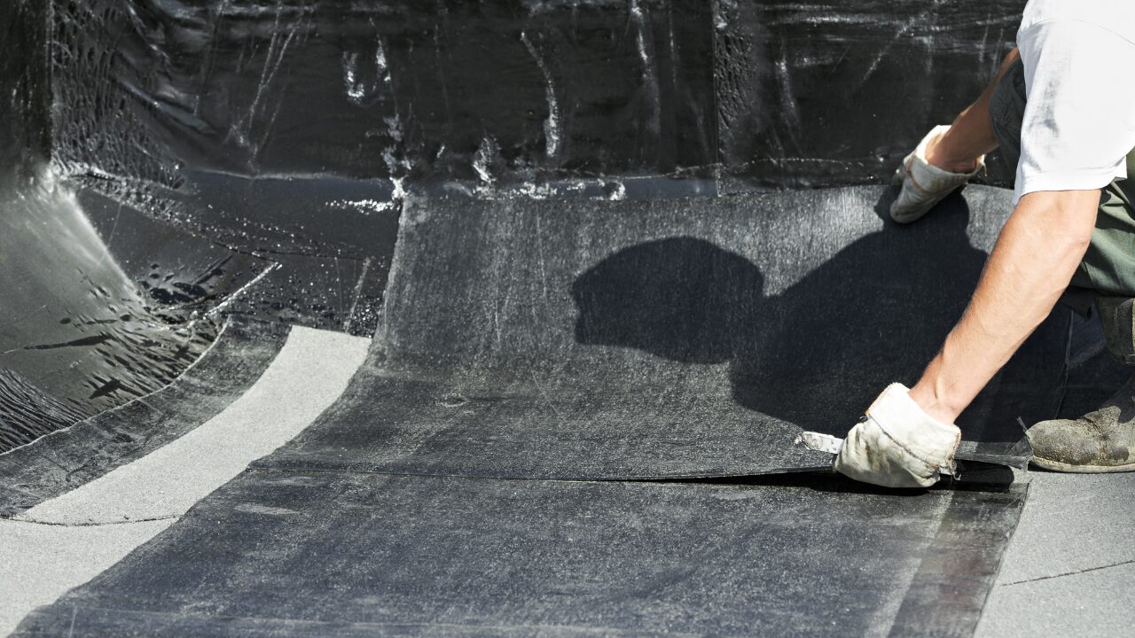 Flat roof covered with roofing felt